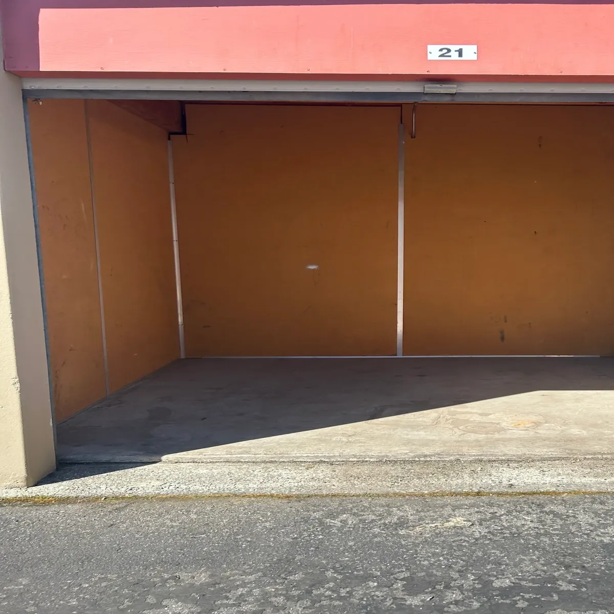 Same storage unit completely emptied after cleanout
